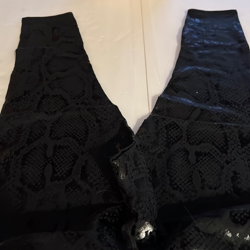 Evolution and Creation Shiny Reptile Workout Legg… - image 4